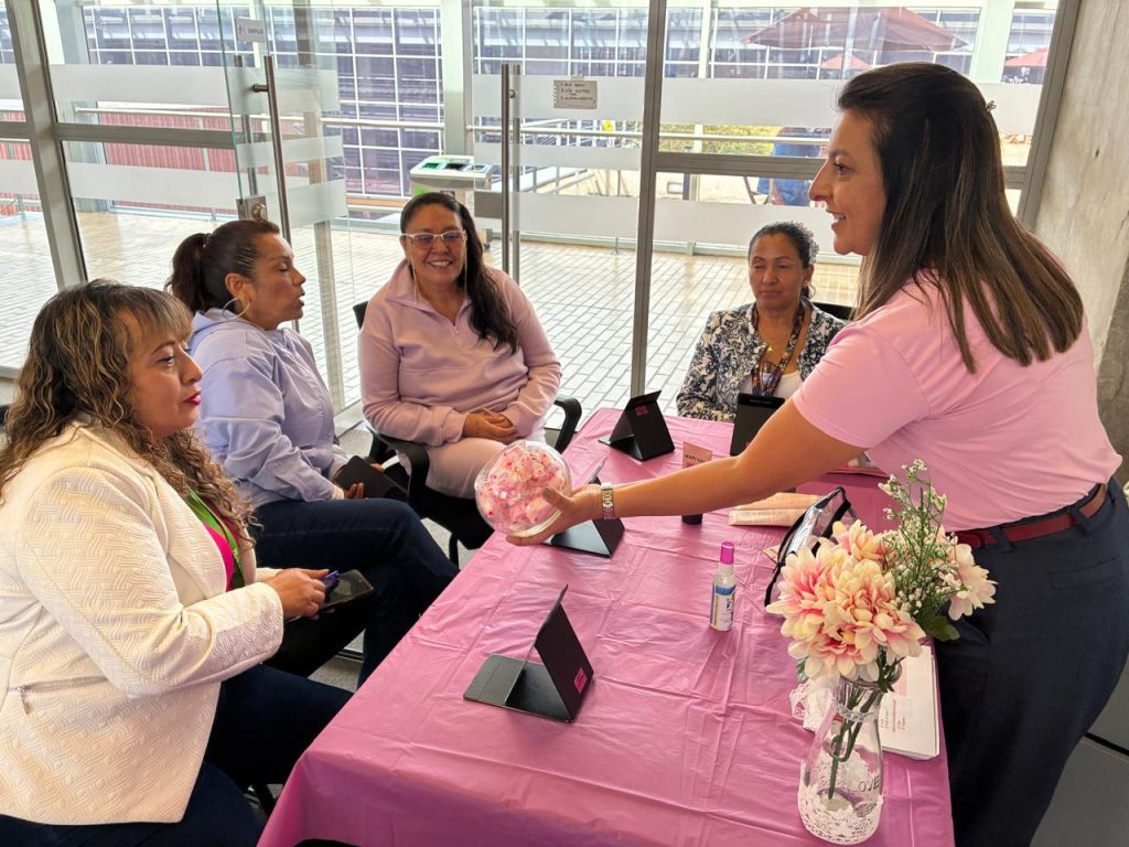 Madres en calidad de prepensión celebraron su día