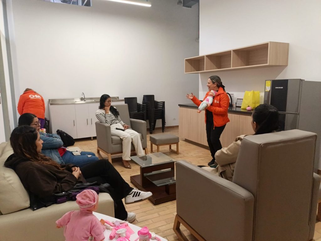 Charla taller para mamitas lactantes: la importancia de la lactancia materna y la higiene oral